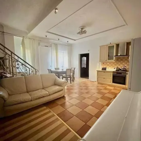 Aparthotel Mayak Dim